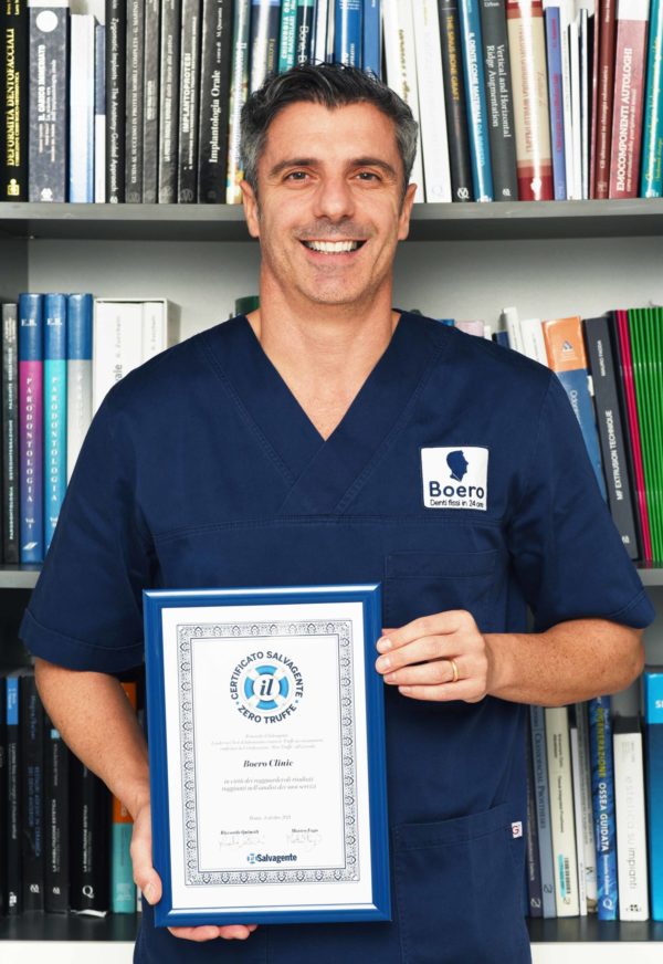 Gian Nicola Boero con il Bollino del Salvagente